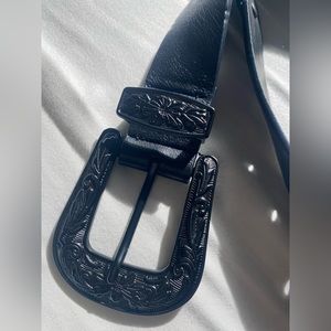 Black cowboy style belt